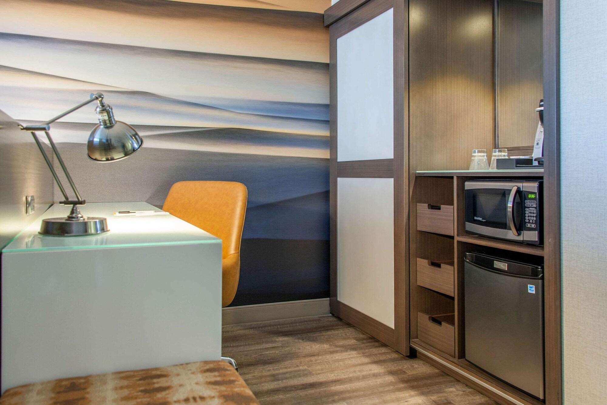 Cambria Ocean - Bayfront Hotel Ocean City