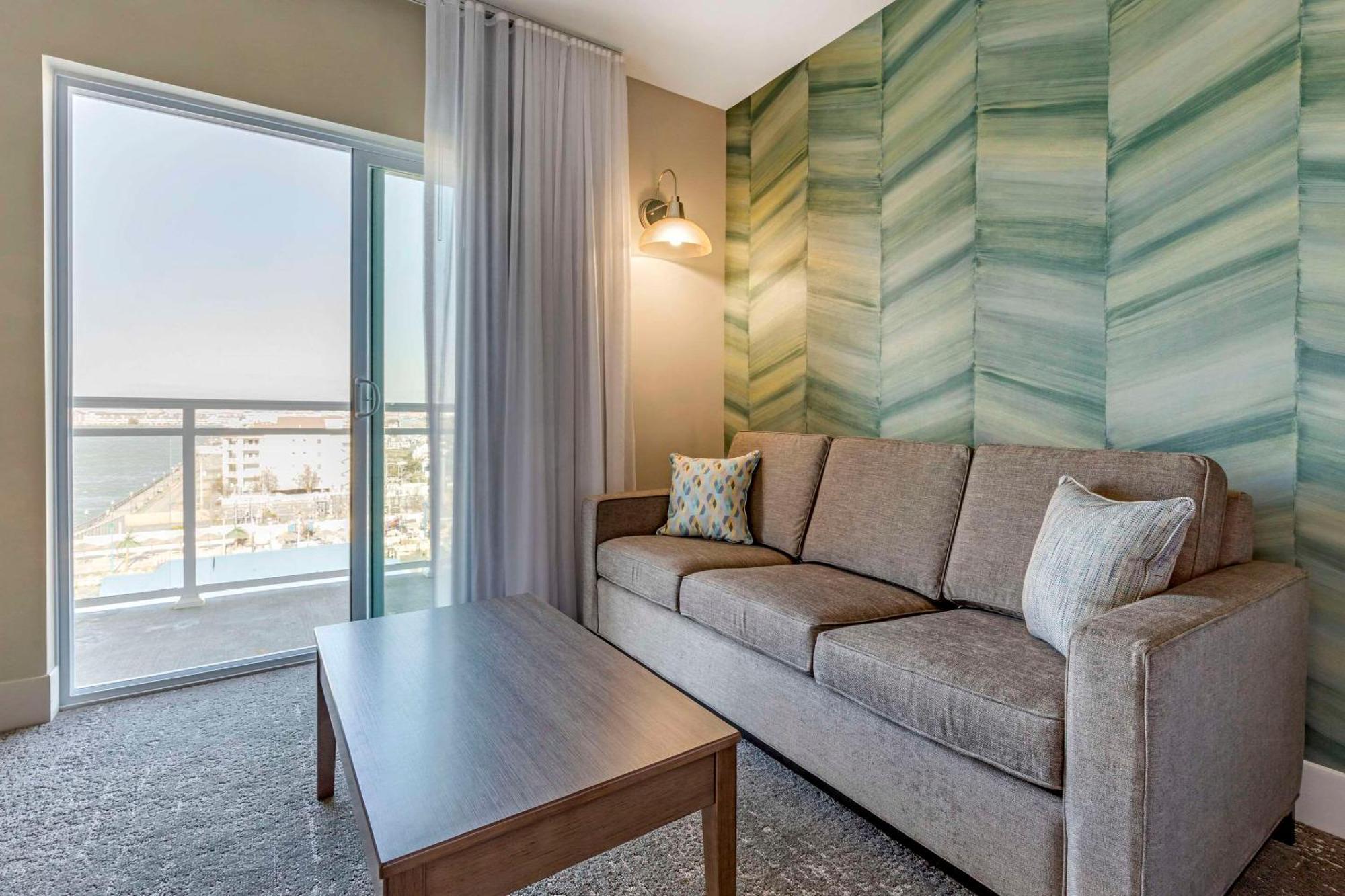 Hotel Cambria Ocean - Bayfront 3*