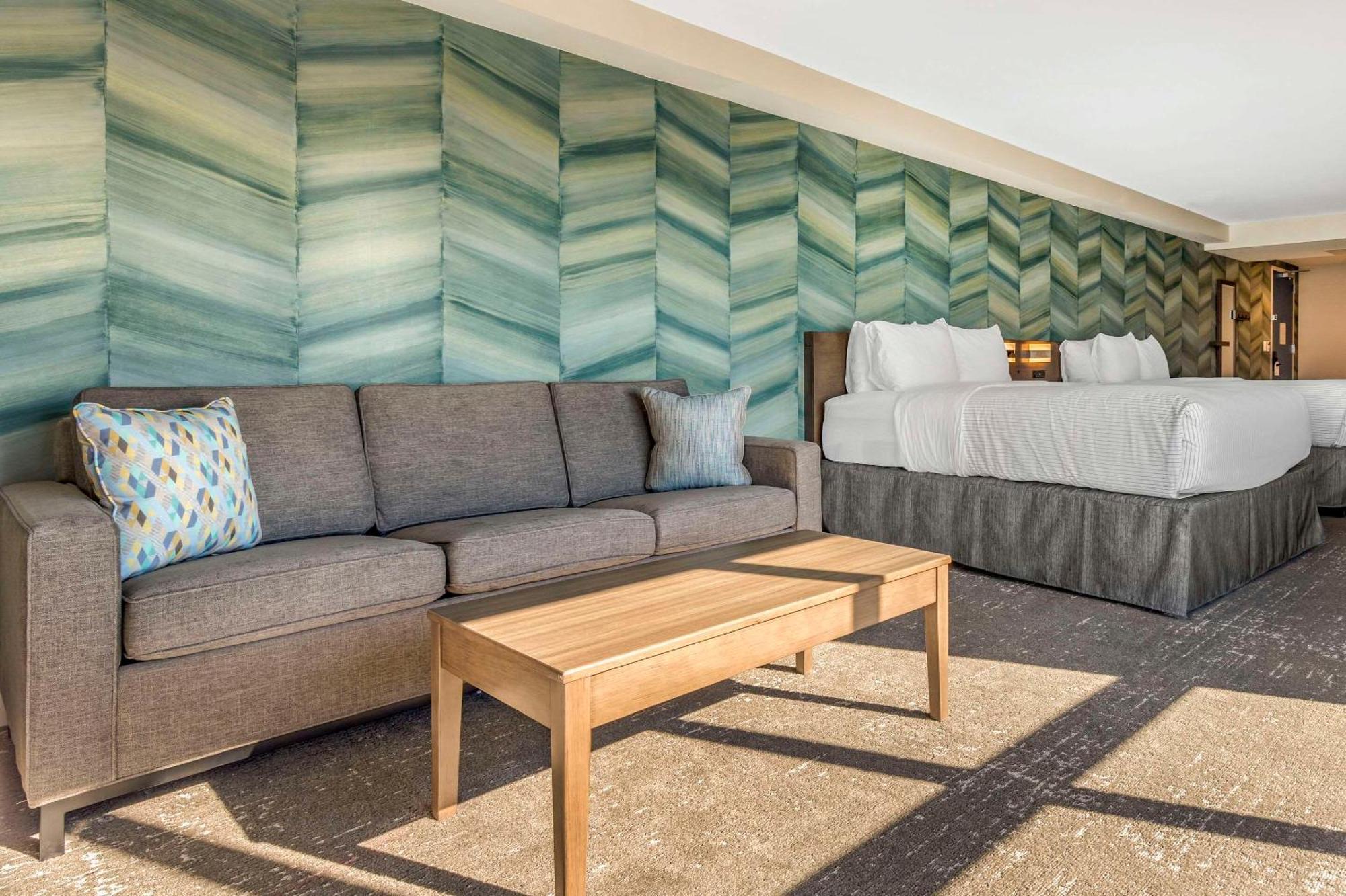 Cambria Ocean - Bayfront