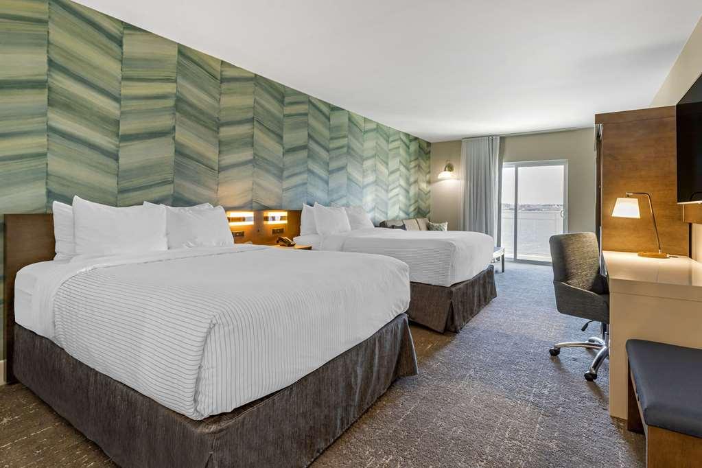 Cambria Ocean - Bayfront Hotel